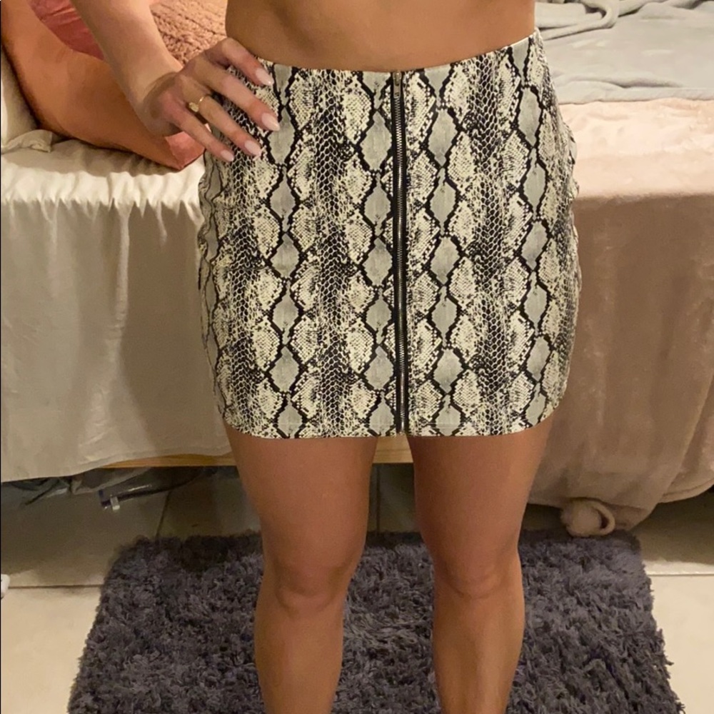 Snake print mini skirt